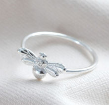 Load image into Gallery viewer, Sterling Silver Bee Ring Small/Medium
